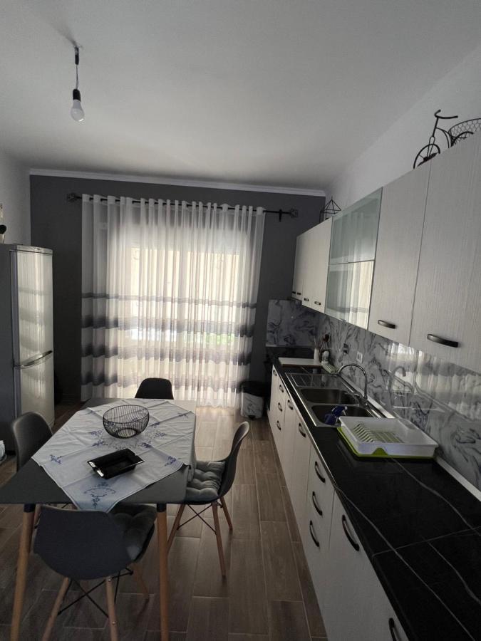 Rent Room Vlora Vlorë Exterior foto