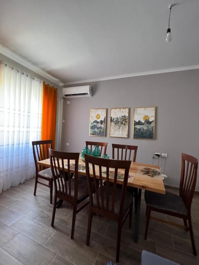 Rent Room Vlora Vlorë Exterior foto