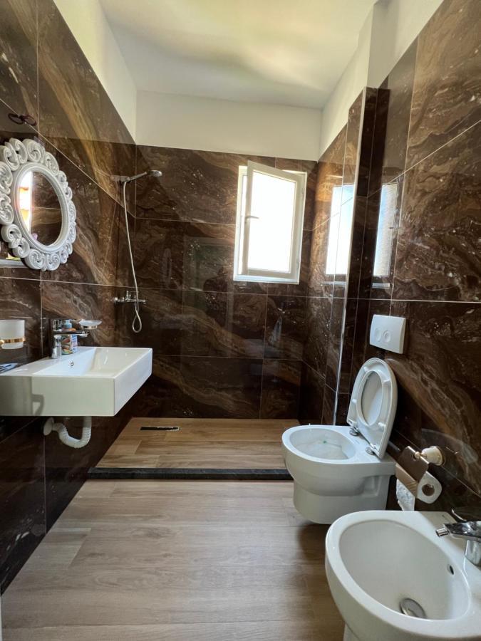 Rent Room Vlora Vlorë Exterior foto